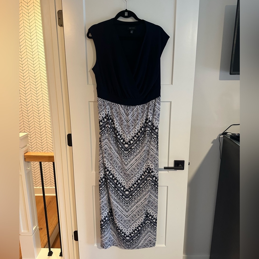 AB Studio Size 16 Maxi Dress Navy Chevron Print Colorblock